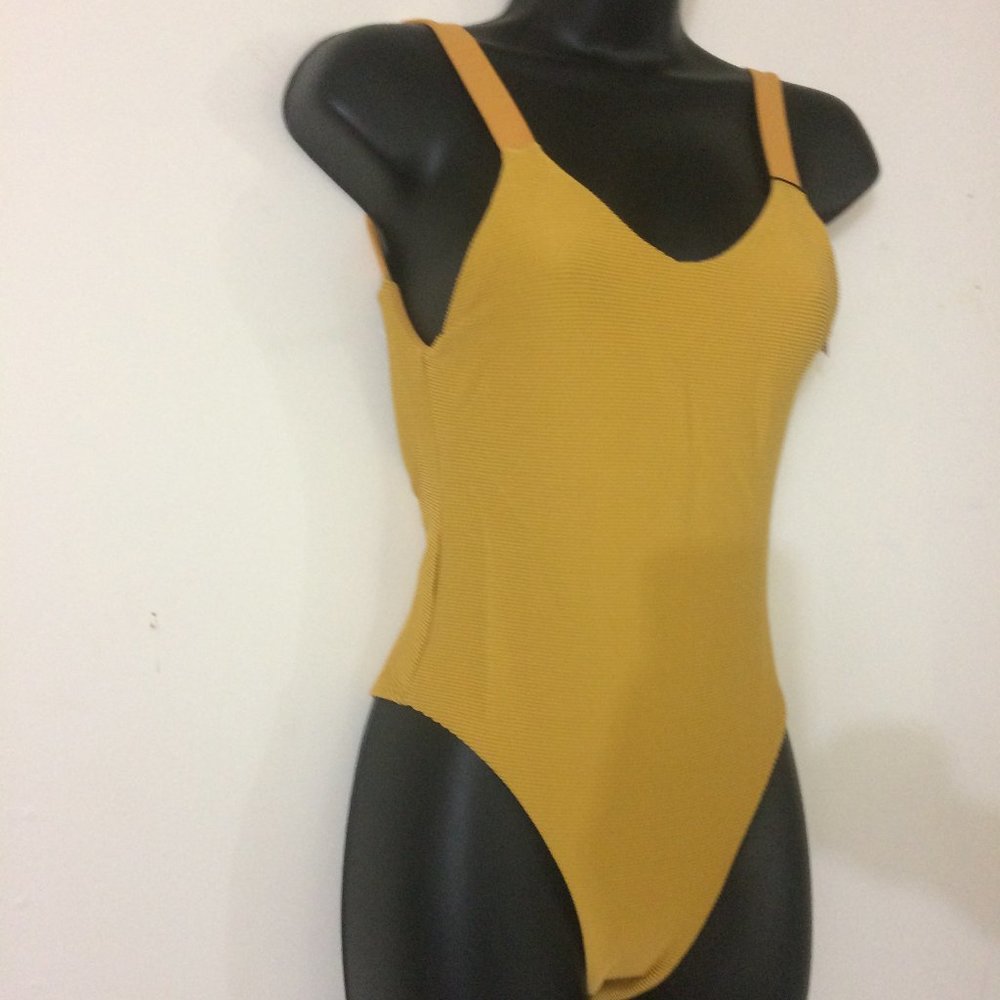 Vitamin A Fred Segal Louise BioRib Swimsuit 6/S - Picture 3 of 8